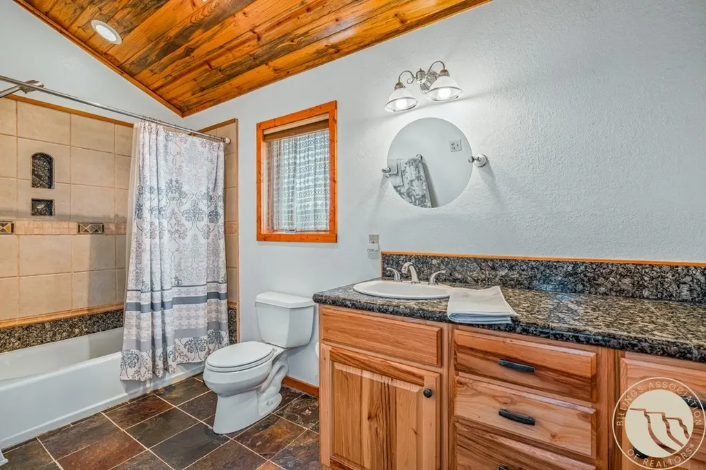 19 Paradise Bluff Columbus MT 59019