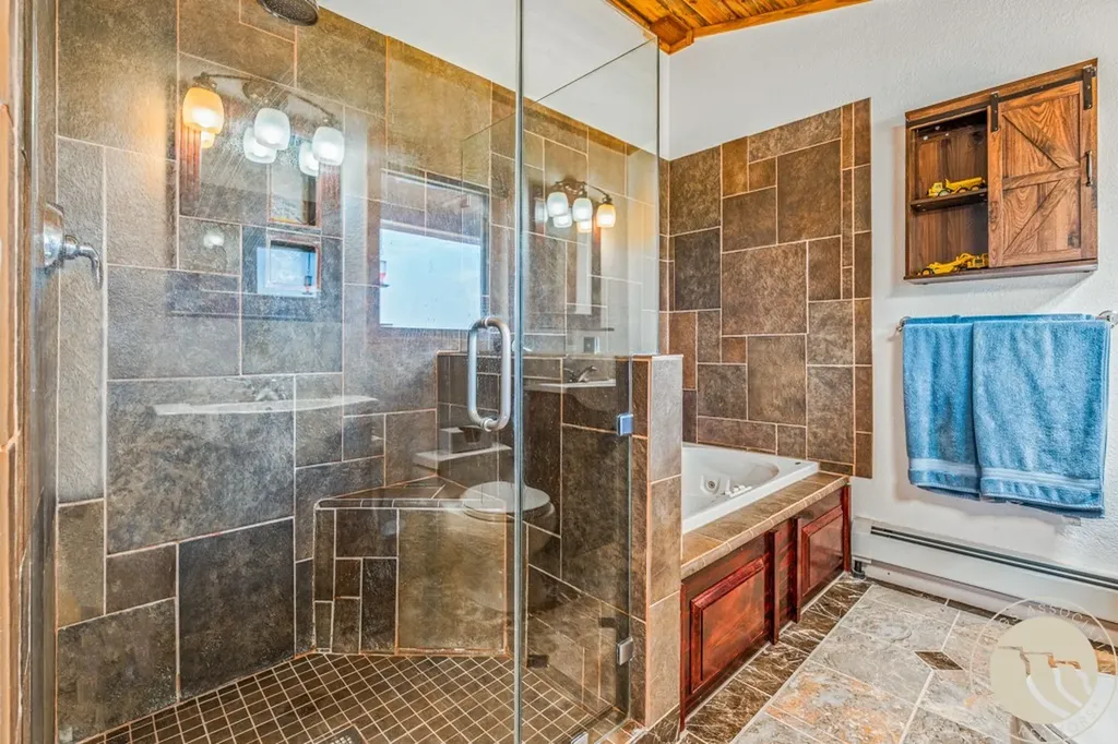 19 Paradise Bluff Columbus MT 59019