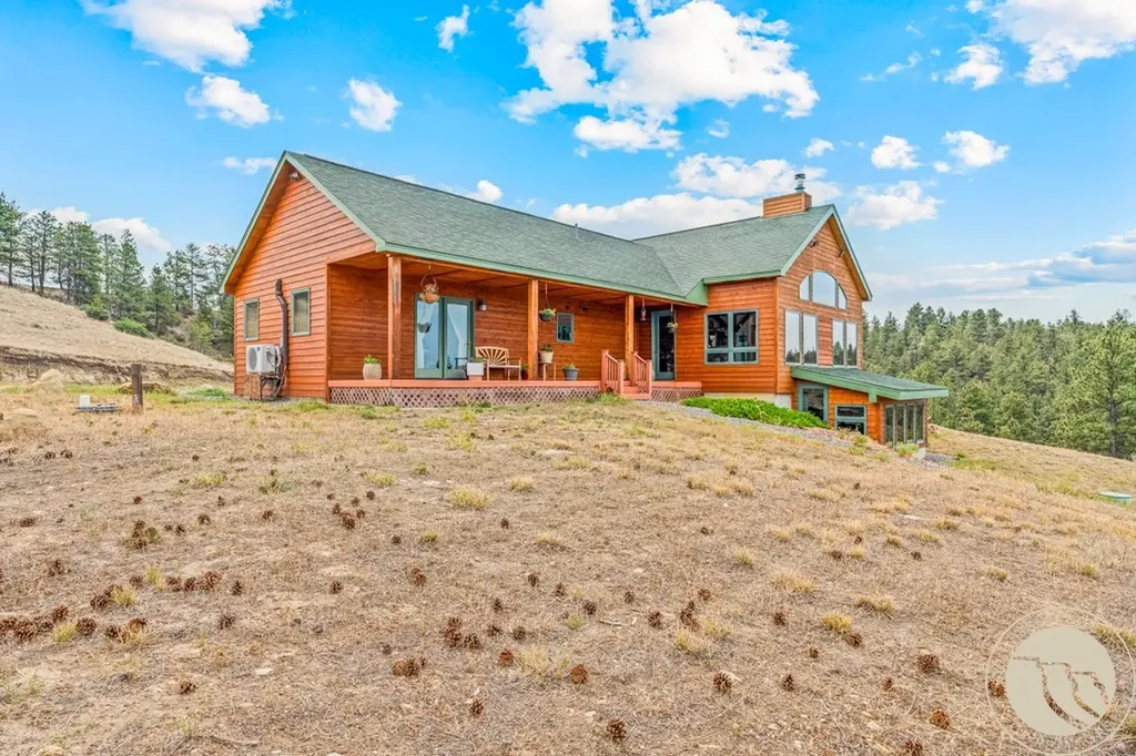 19 Paradise Bluff Columbus MT 59019