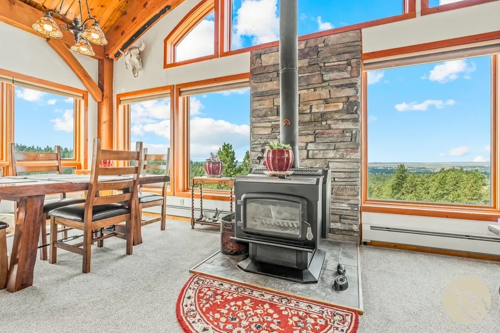 19 Paradise Bluff Columbus MT 59019