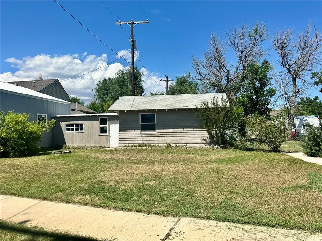 114 F Avenue NW Harlowton MT 59036