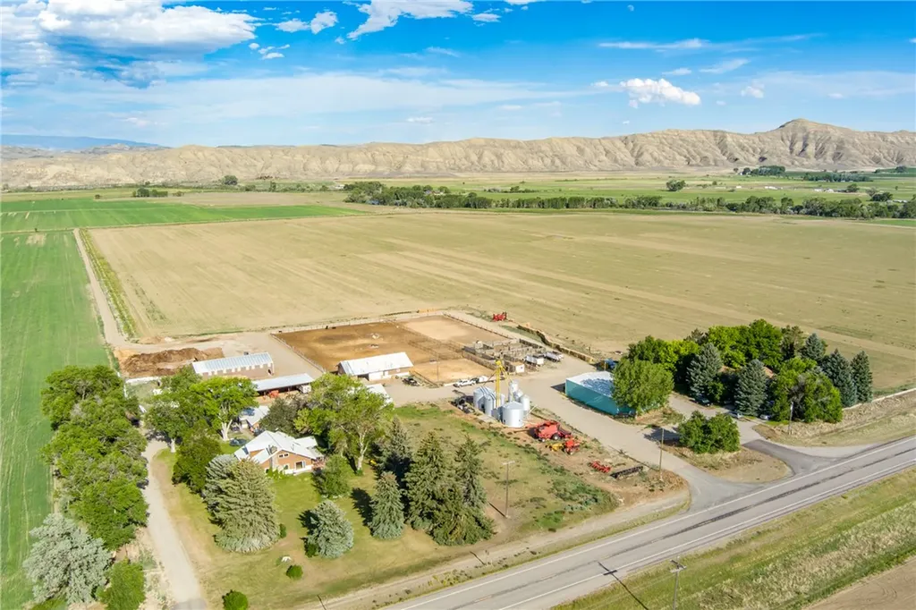 990 Highway 72 Belfry MT 59008