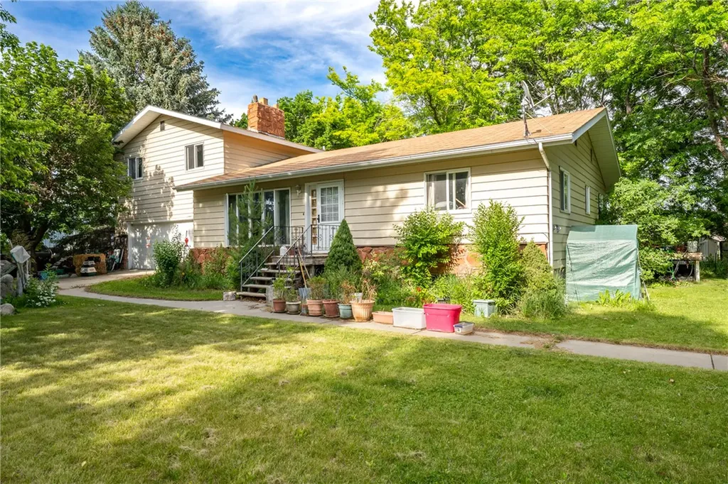 990 Highway 72 Belfry MT 59008