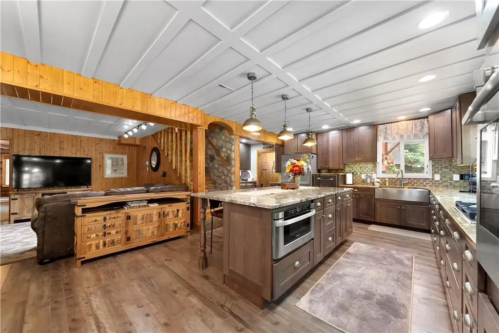 16 Harnish Lane Red Lodge MT 59068