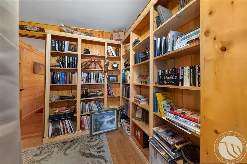 16 Harnish Lane Red Lodge MT 59068