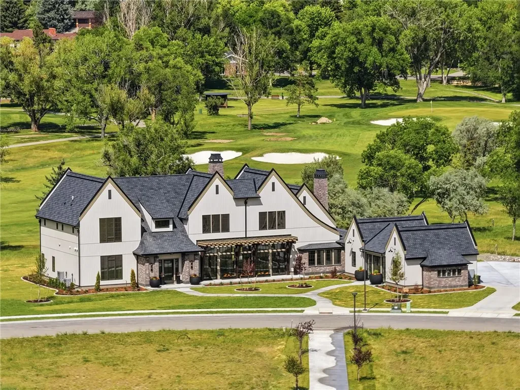2925 Glynn Abbey Way Billings MT 59106