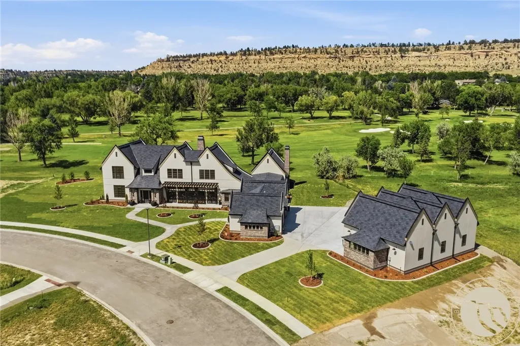 2925 Glynn Abbey Way Billings MT 59106