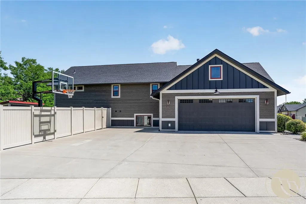 5445 Burlington Avenue Billings MT 59106
