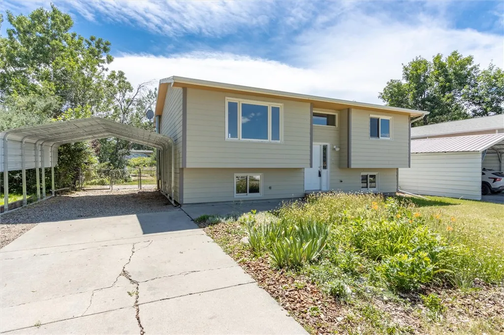2532 Sterling Street Billings MT 59101