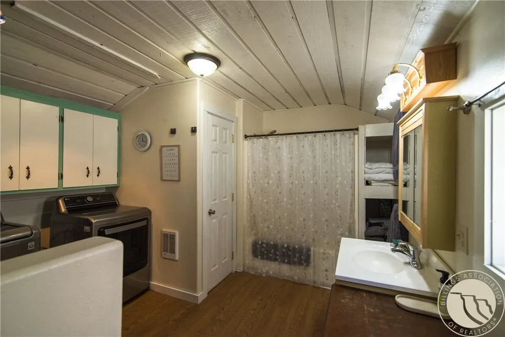 215 Broadway Avenue S Red Lodge MT 59068