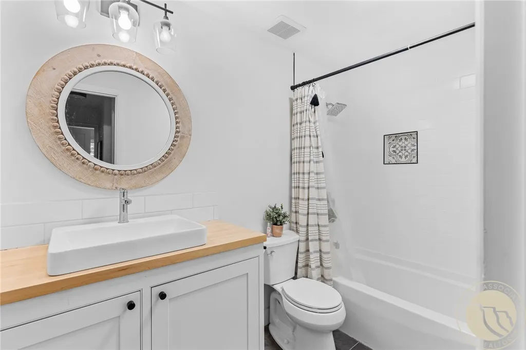 4423 Rimrock Road Billings MT 59106