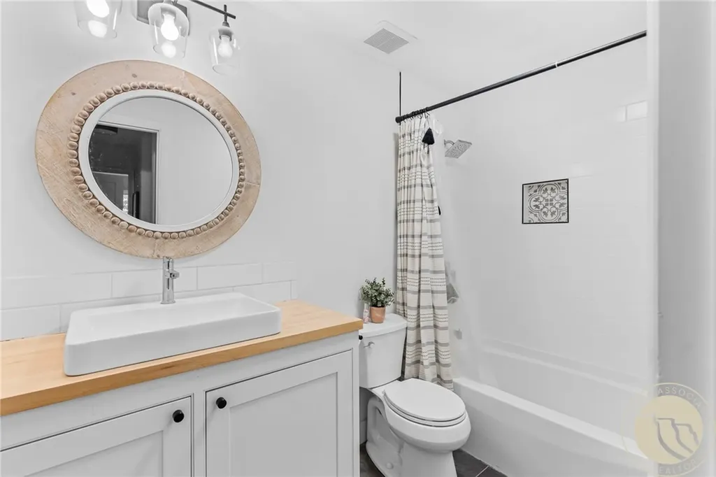 4423 Rimrock Road Billings MT 59106