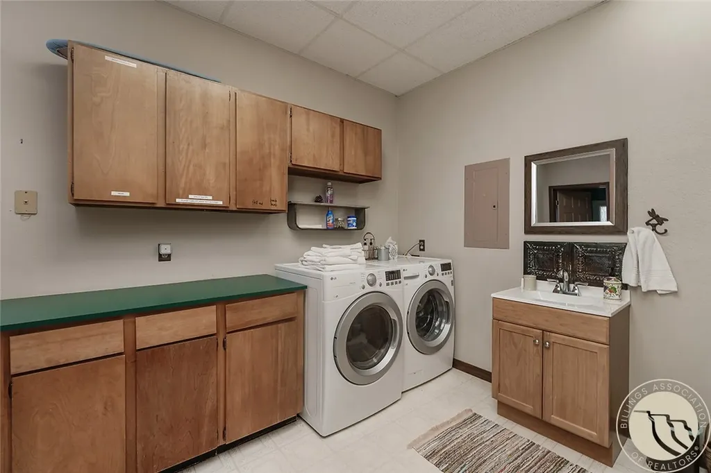 21 E Rosebud Road Roscoe MT 59071
