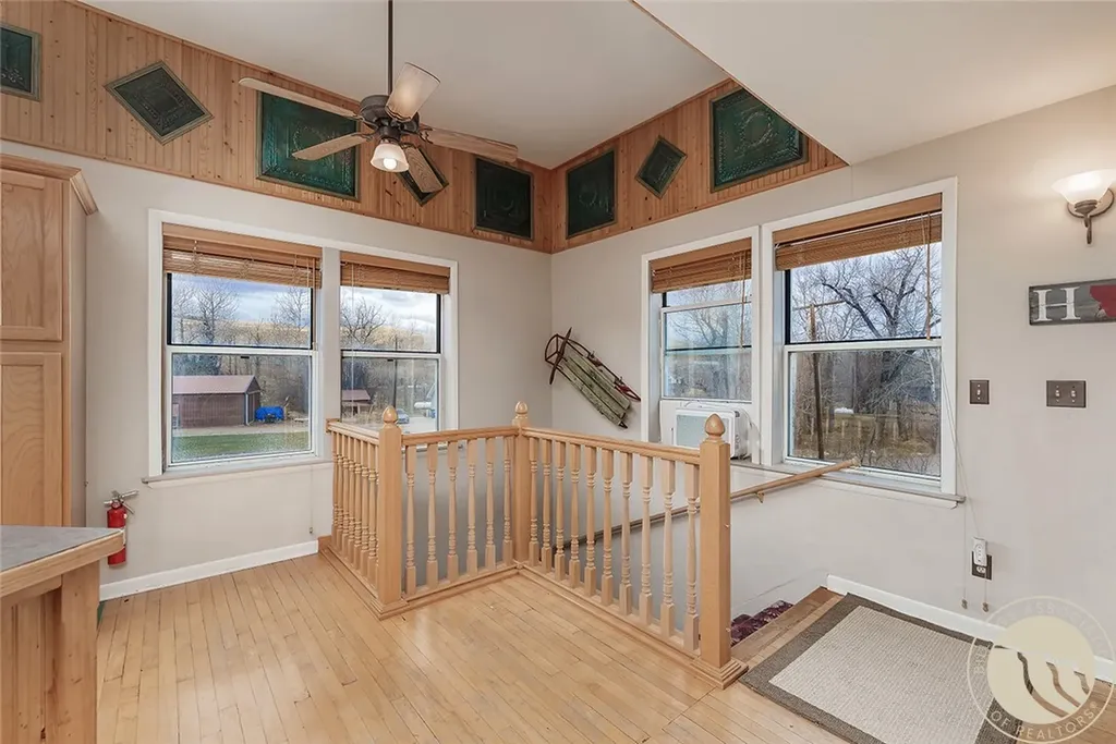 21 E Rosebud Road Roscoe MT 59071