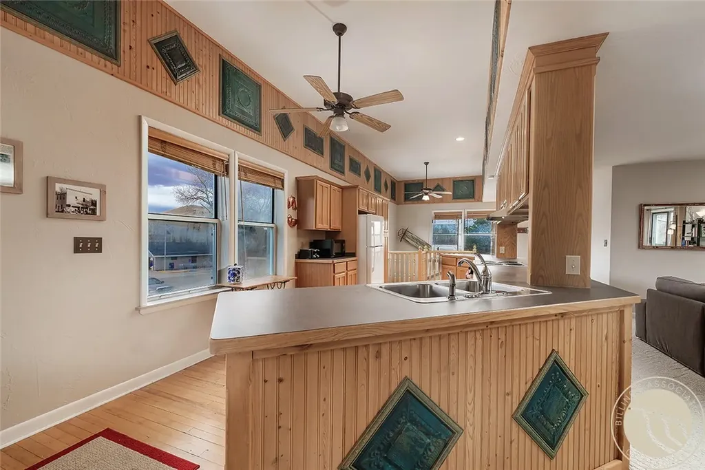 21 E Rosebud Road Roscoe MT 59071