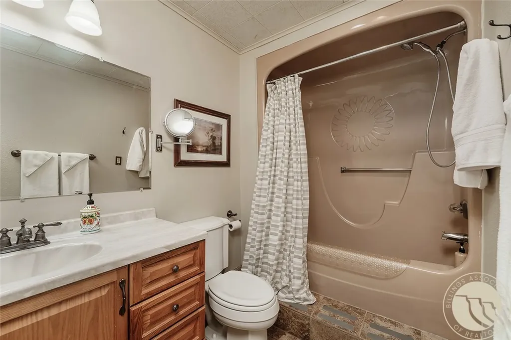 21 E Rosebud Road Roscoe MT 59071