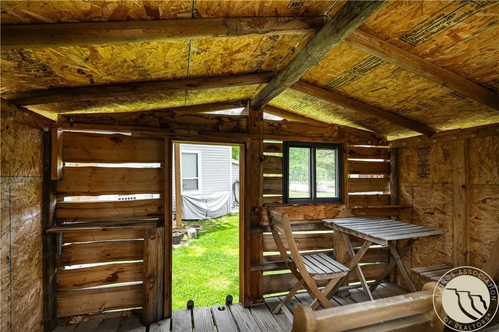 21 E Rosebud Road Roscoe MT 59071