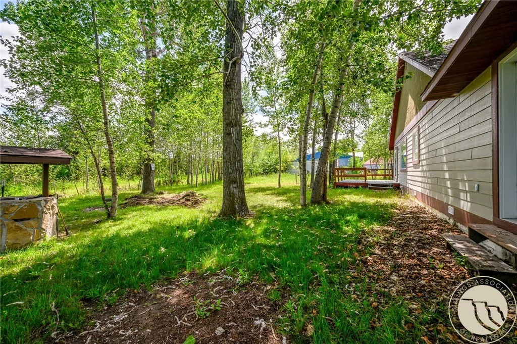 102 S 3rd Street Roberts MT 59070
