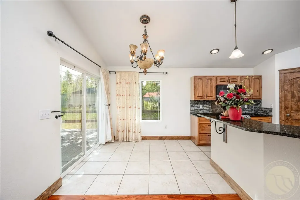 102 S 3rd Street Roberts MT 59070