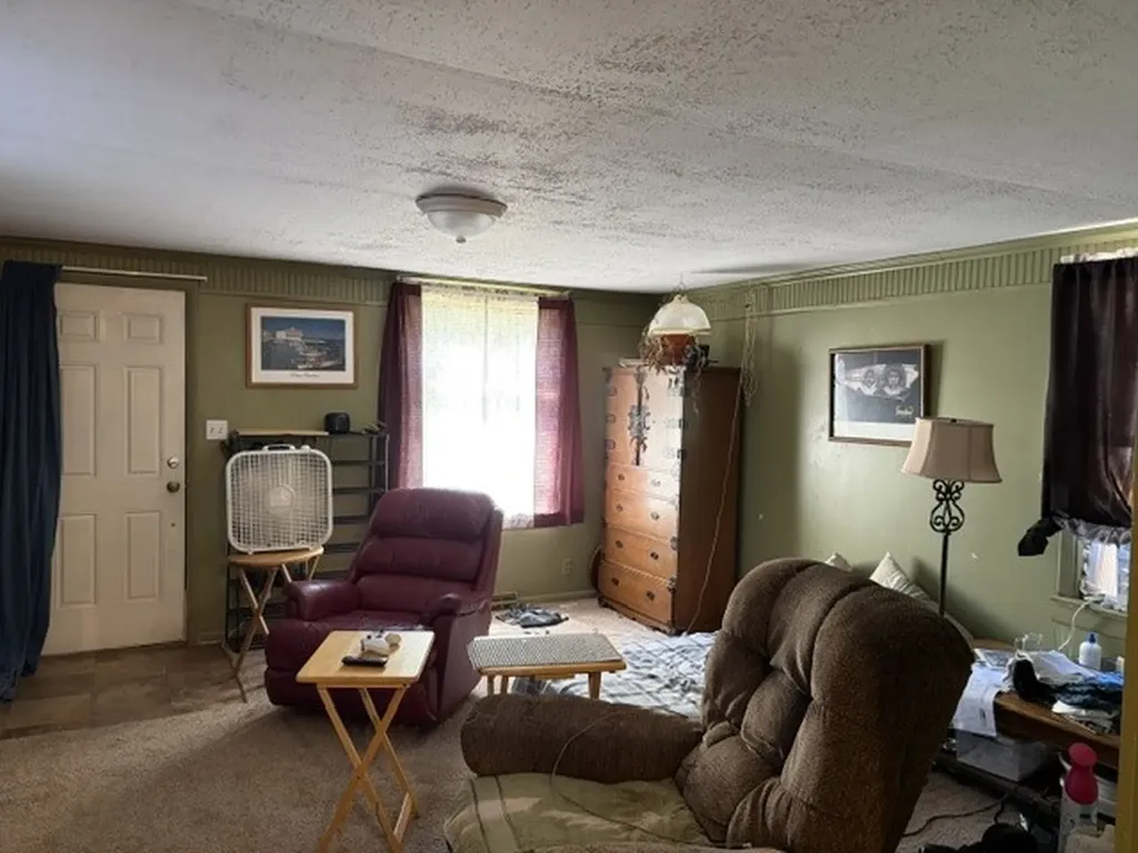 314 E 3rd Avenue N Columbus MT 59019