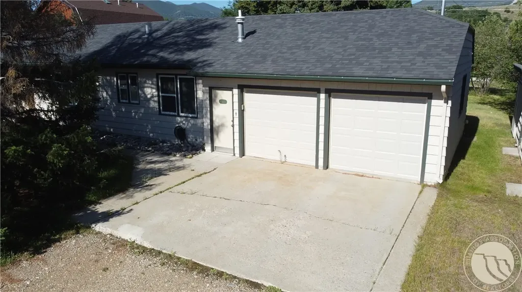 911 Grant Avenue S Red Lodge MT 59068