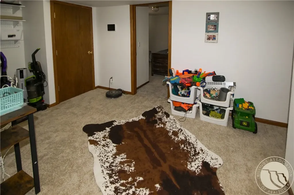 1841 Road 8 South Huntley MT 59037