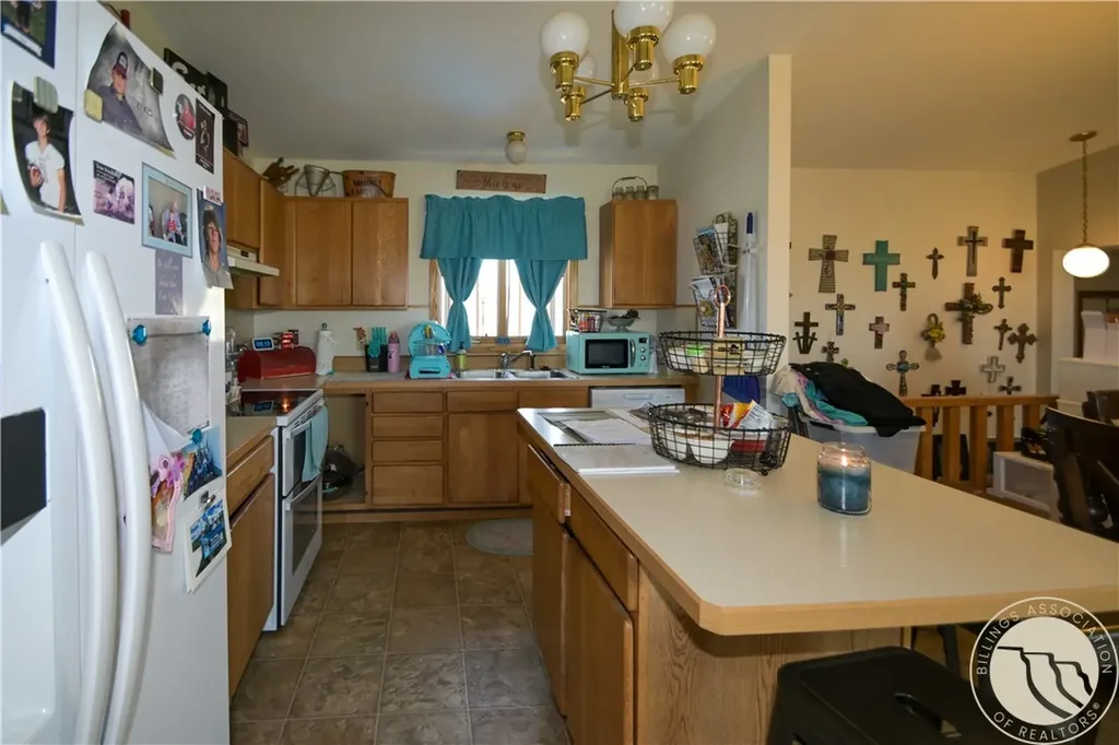 1841 Road 8 South Huntley MT 59037