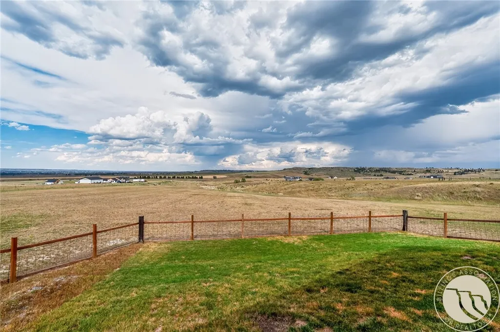 5400 Blue Horizon Drive Huntley MT 59037