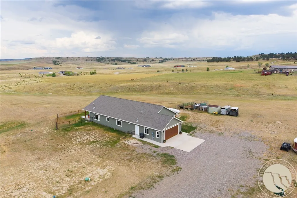 5400 Blue Horizon Drive Huntley MT 59037