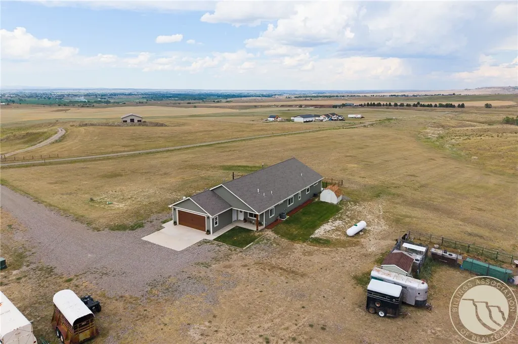 5400 Blue Horizon Drive Huntley MT 59037