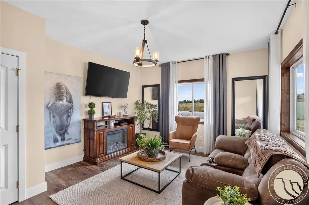 5400 Blue Horizon Drive Huntley MT 59037