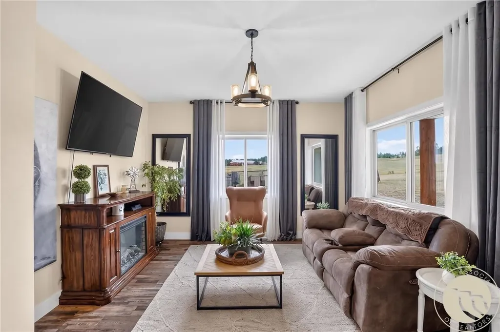 5400 Blue Horizon Drive Huntley MT 59037