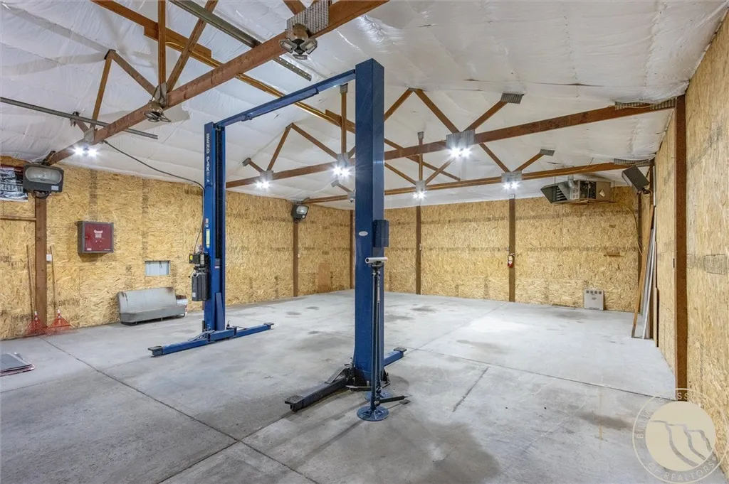 2085 S 13th Road Ballantine MT 59006