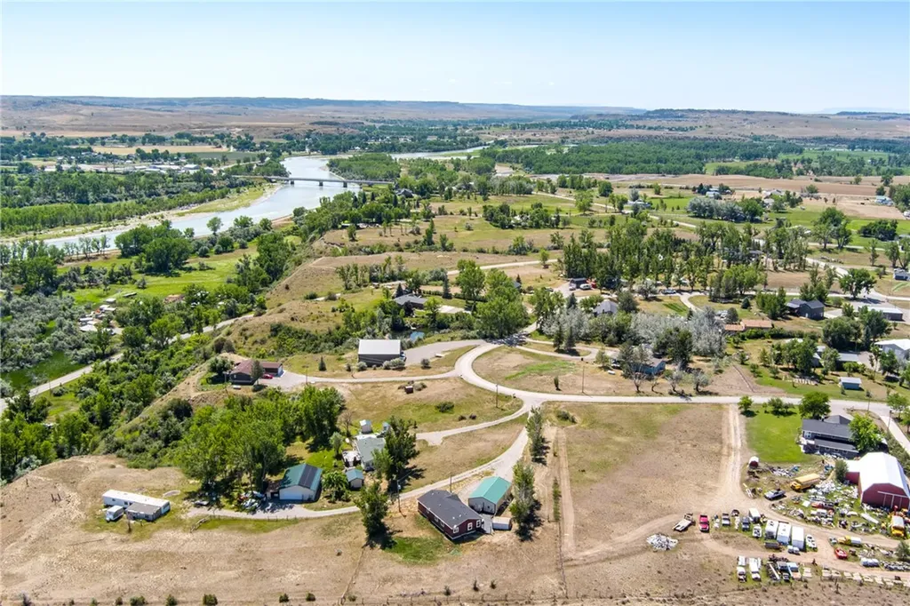 6139 Linck Circle Shepherd MT 59079