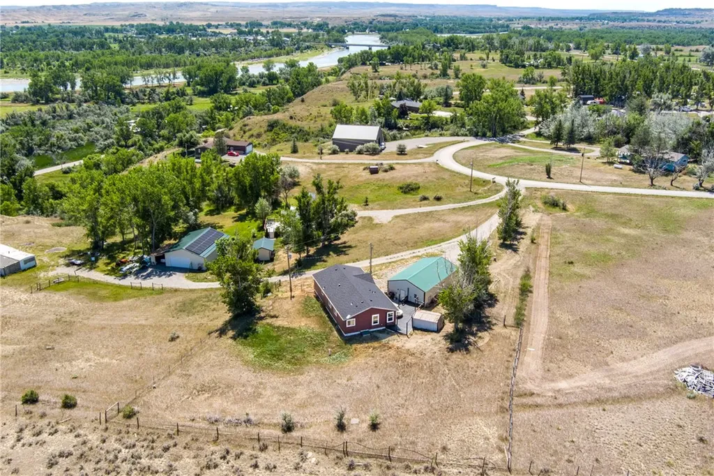 6139 Linck Circle Shepherd MT 59079