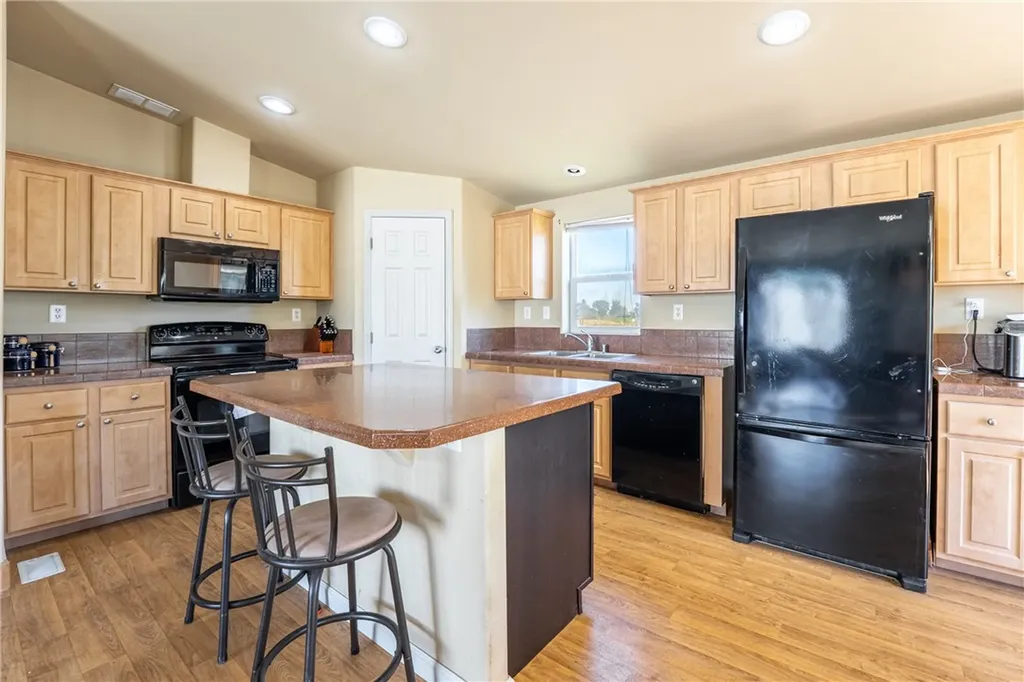 6139 Linck Circle Shepherd MT 59079