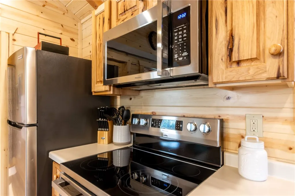12, 14, 16, 18 Montana Avenue Absarokee MT 59001