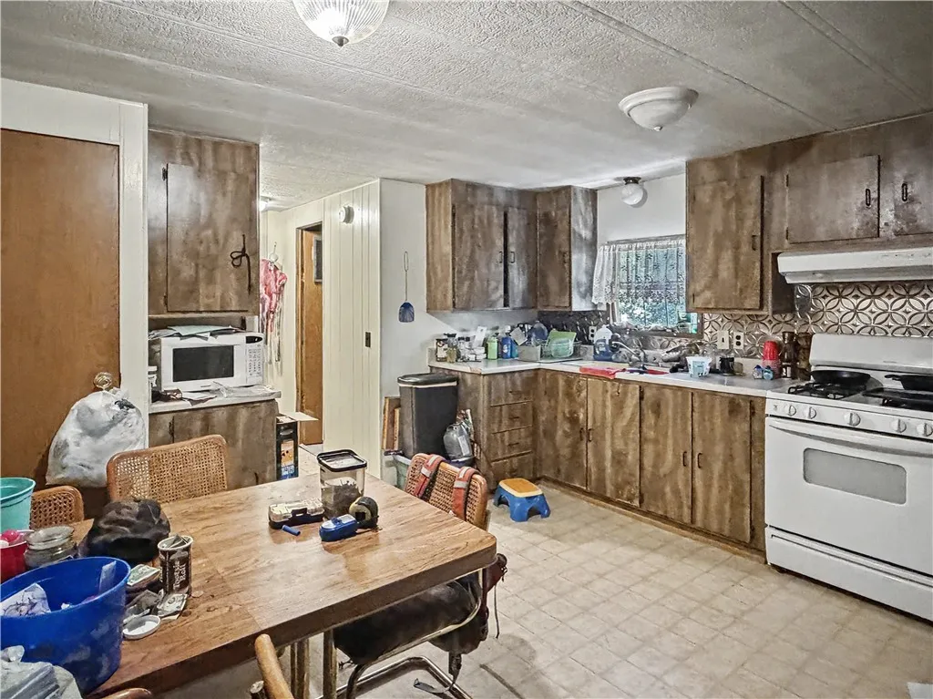 12, 14, 16, 18 Montana Avenue Absarokee MT 59001