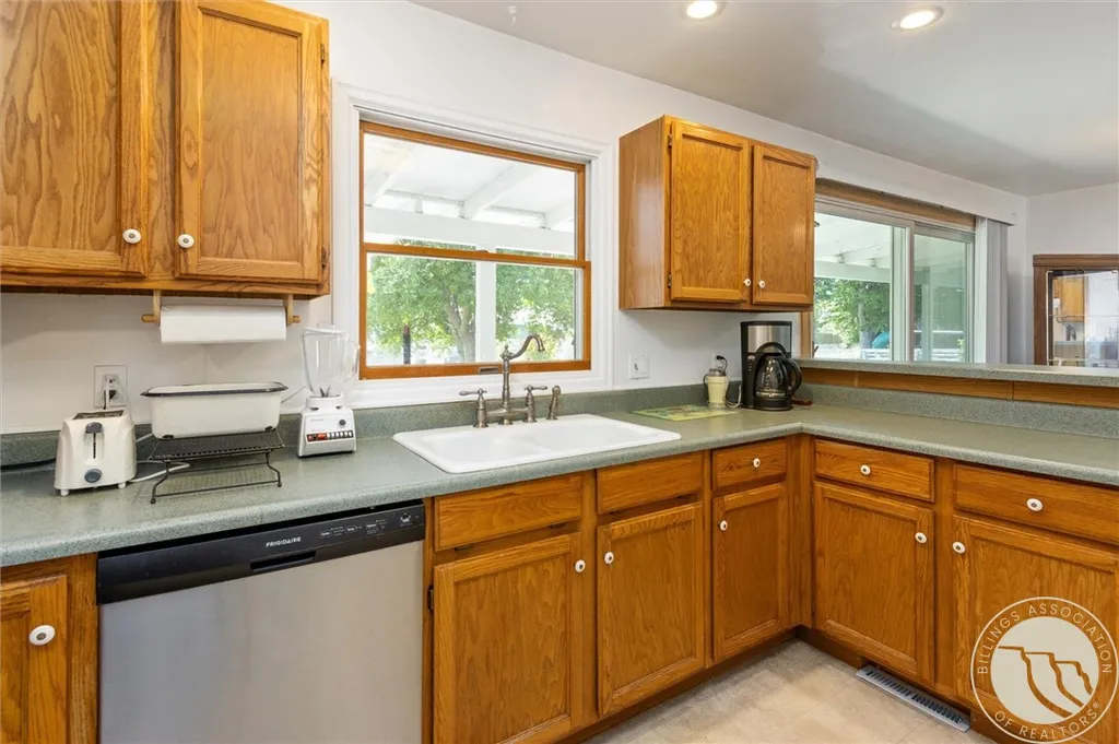 1316 Crawford Drive Billings MT 59102