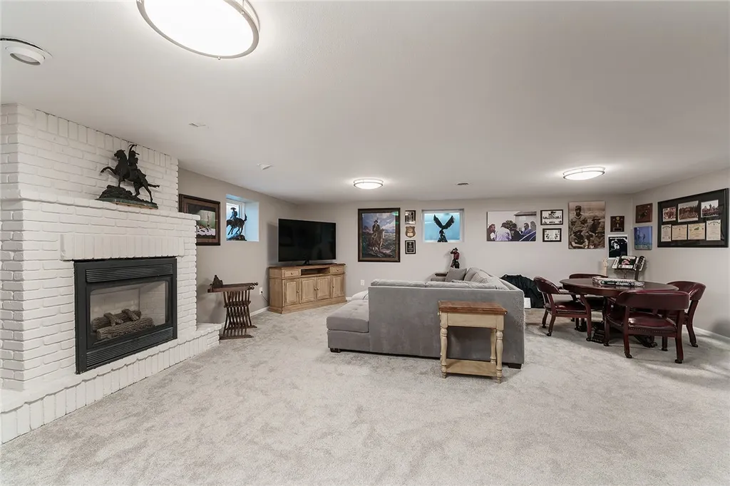 515 Sherwood Drive Columbus MT 59019