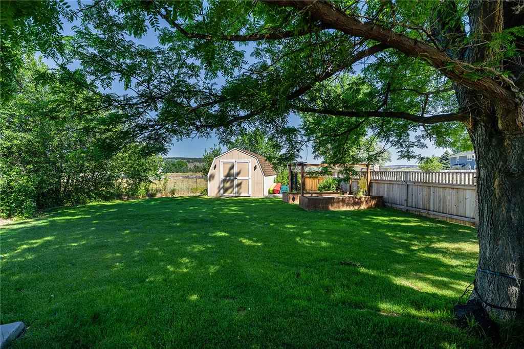 515 Sherwood Drive Columbus MT 59019