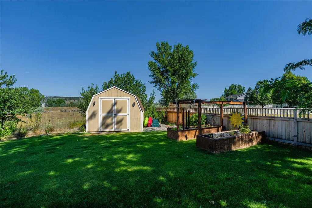 515 Sherwood Drive Columbus MT 59019