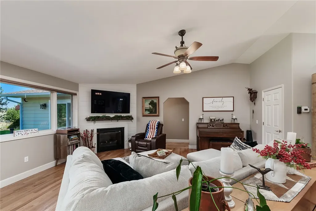 515 Sherwood Drive Columbus MT 59019