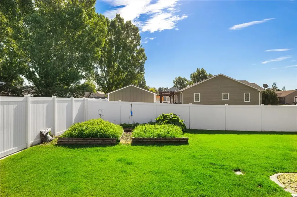 150 Melody Lane Columbus MT 59019