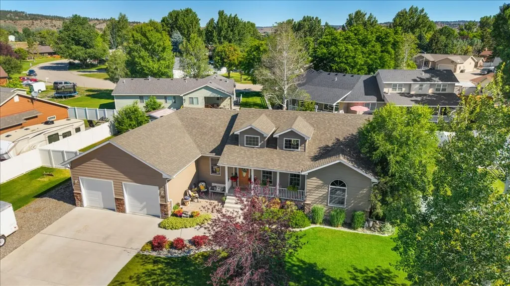 150 Melody Lane Columbus MT 59019