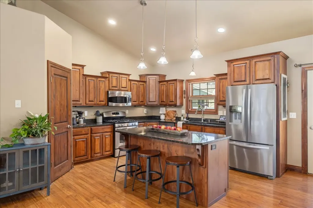 150 Melody Lane Columbus MT 59019