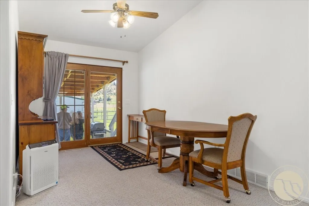 7 Cottonwood Way Absarokee MT 59001