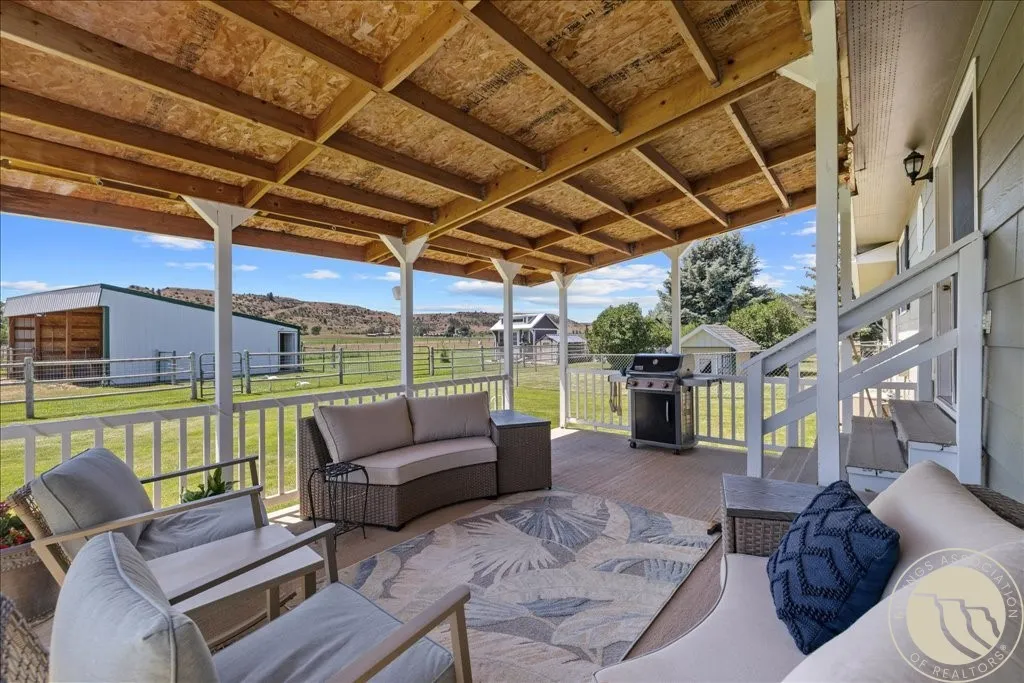 7 Cottonwood Way Absarokee MT 59001
