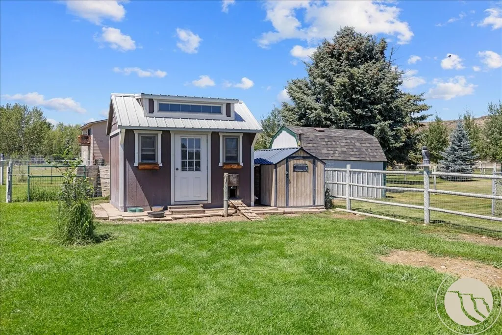 7 Cottonwood Way Absarokee MT 59001