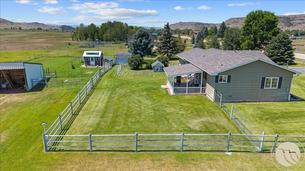 7 Cottonwood Way Absarokee MT 59001